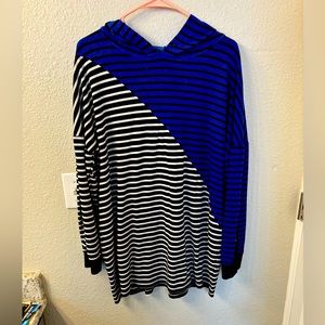 XL asymmetric striped hoodie